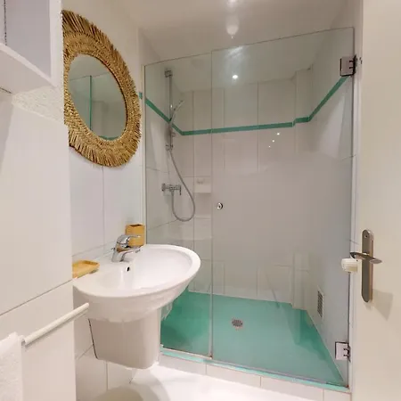 Petite Venise Dream 1 Free Parking Апартаменты
